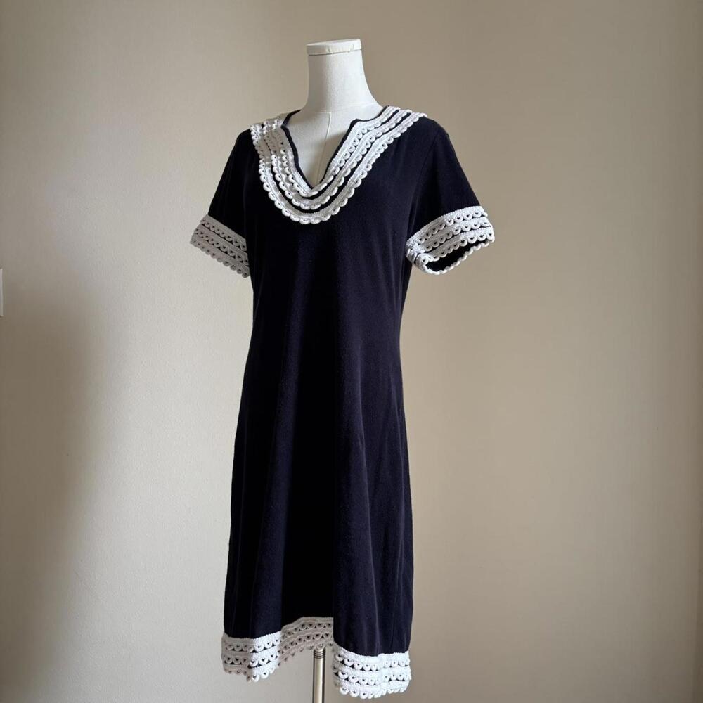 Elegant Blue and White Dress - Picture 6 of 7